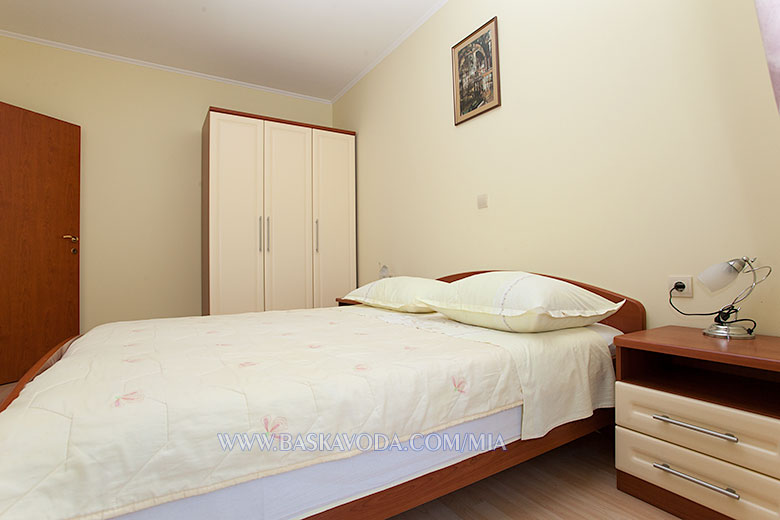 Apartments Mia Topić, Baška Voda - bedroom